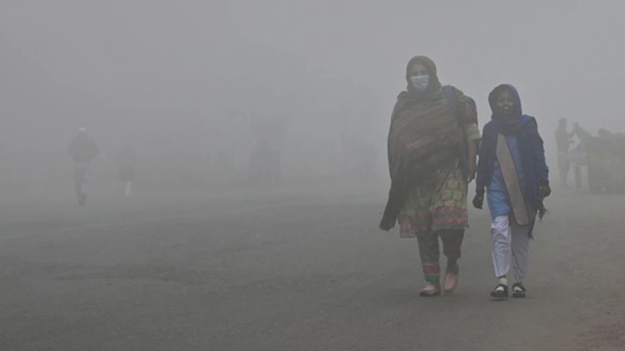 Unicef urges action as over 11m children face toxic smog in Punjab