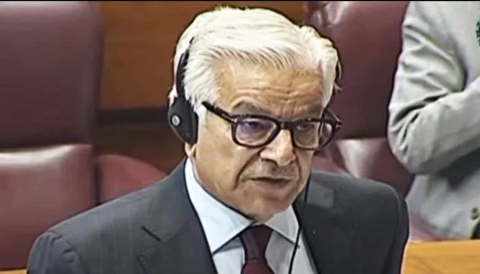 Khawaja Asif files report with London Police after harassment, murder ...