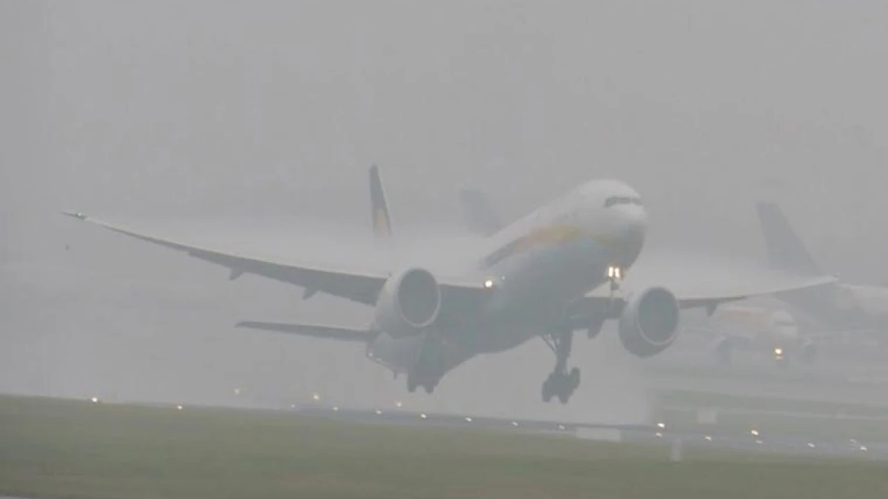 Low visibility at Lahore Airport, flights affected