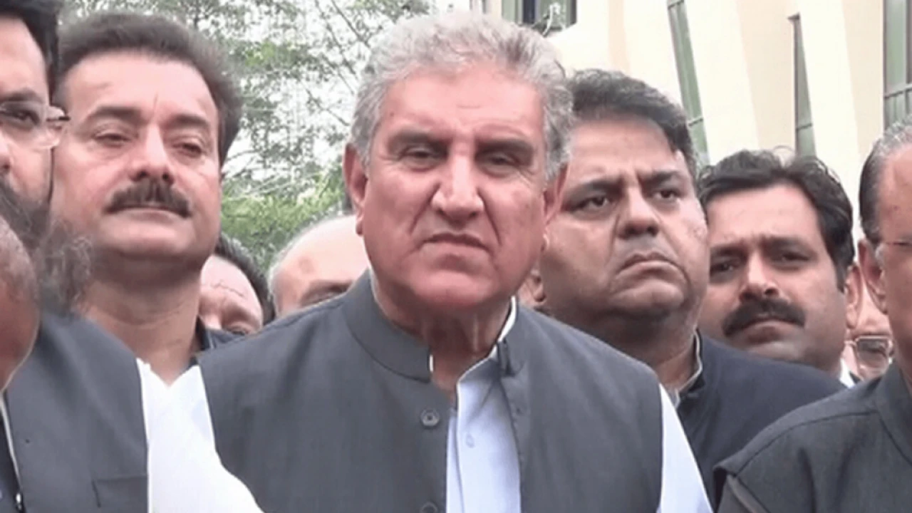 Qureshi mocks PTI’s ‘free’ leaders to visit him if time permits