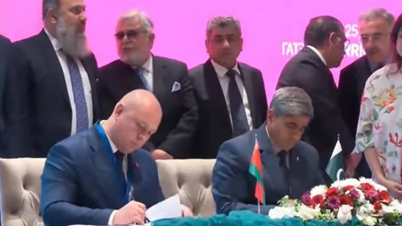 Pakistan, Belarus sign several MoUs