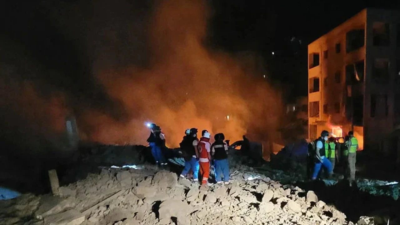 Israeli attacks continue in Gaza, 42 more martyred