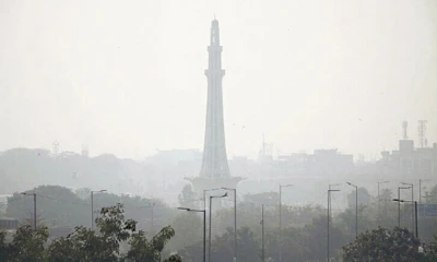 Winds push temperature down in Lahore