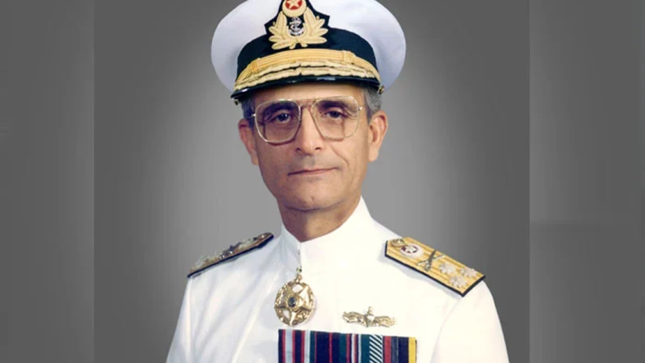 Former Pak Navy Chief Admiral Yastur-ul-Haq passes away