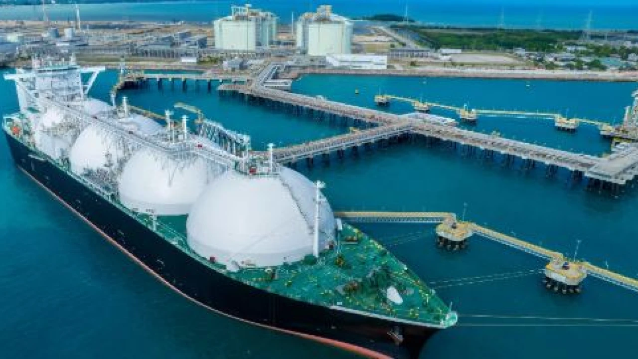 LNG contract with Qatar deferred for a year: Musadik Malik