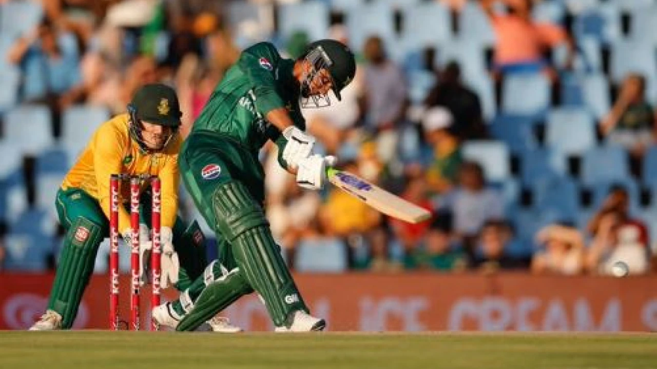 Second T20I: Pakistan set 207-run target for South Africa