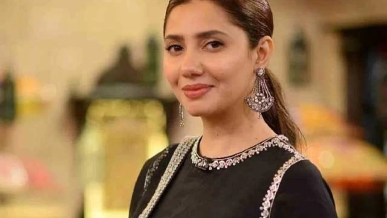 Mahira Khan to promote football in Pakistan