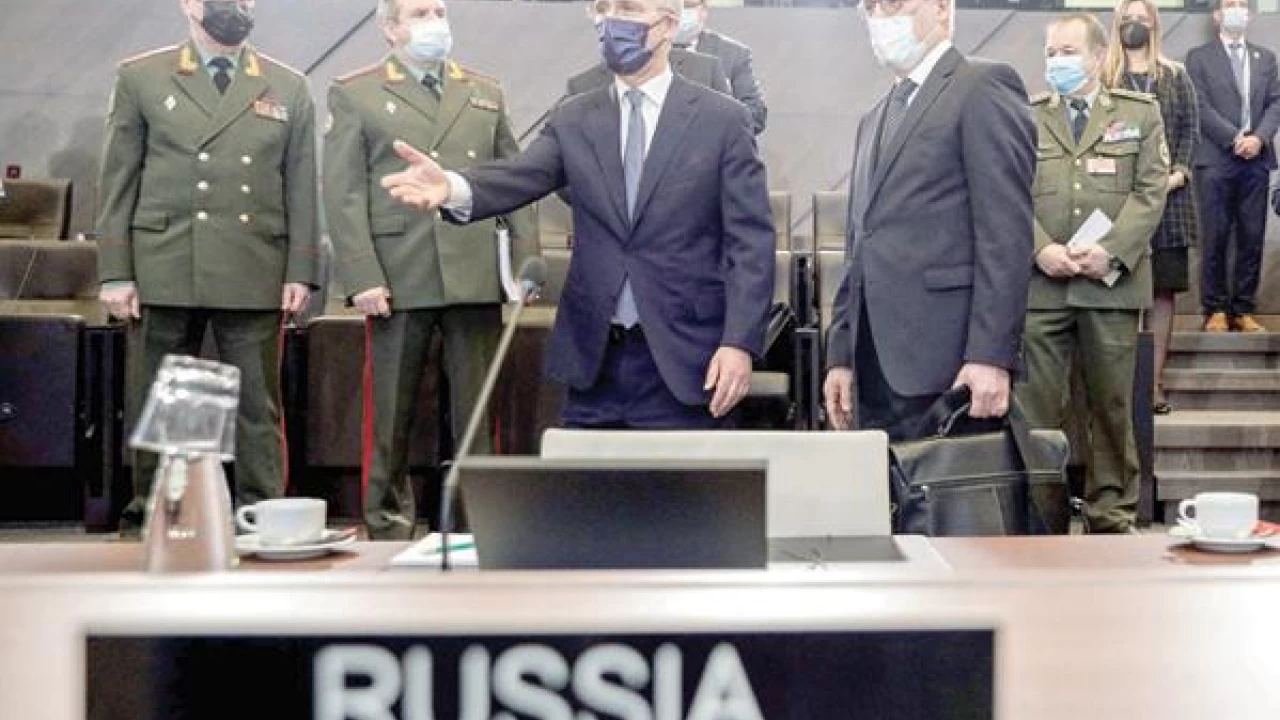 NATO and Russia confront stark differences on Ukraine crisis