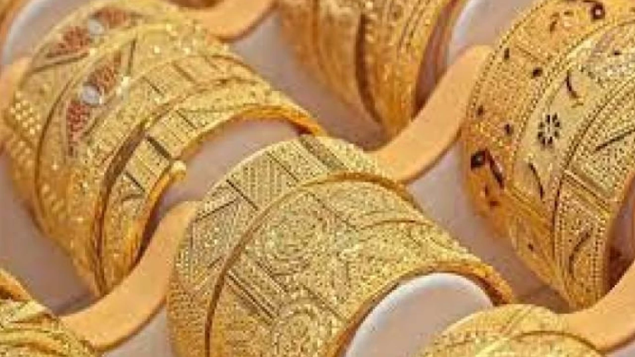 Gold price further drops by Rs850 per tola in Pakistan