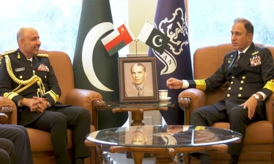 Commander Royal Navy of Oman lauds Pakistan Navy's role in maritime security