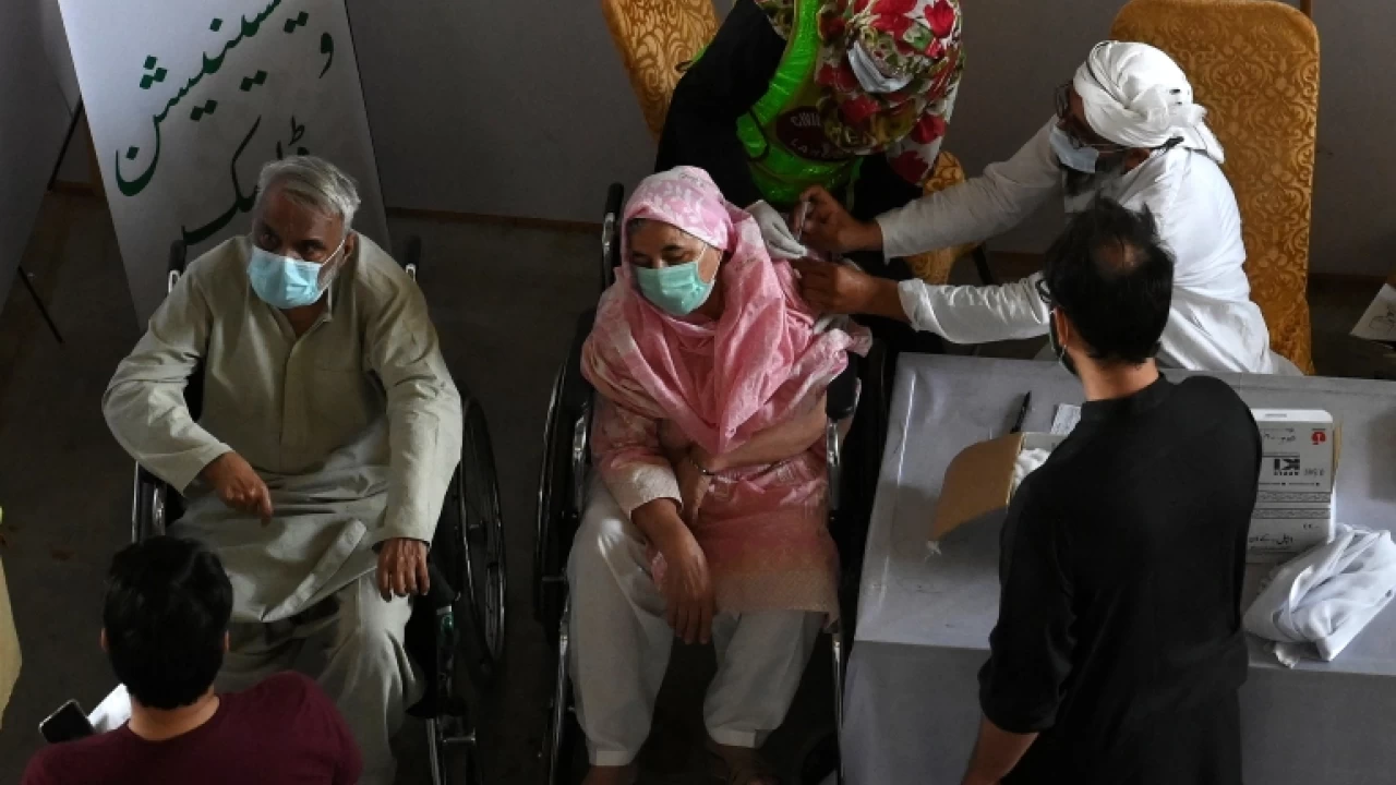 Coronavirus in Pakistan: 12 more succumb to COVID, 6,540 test positive               