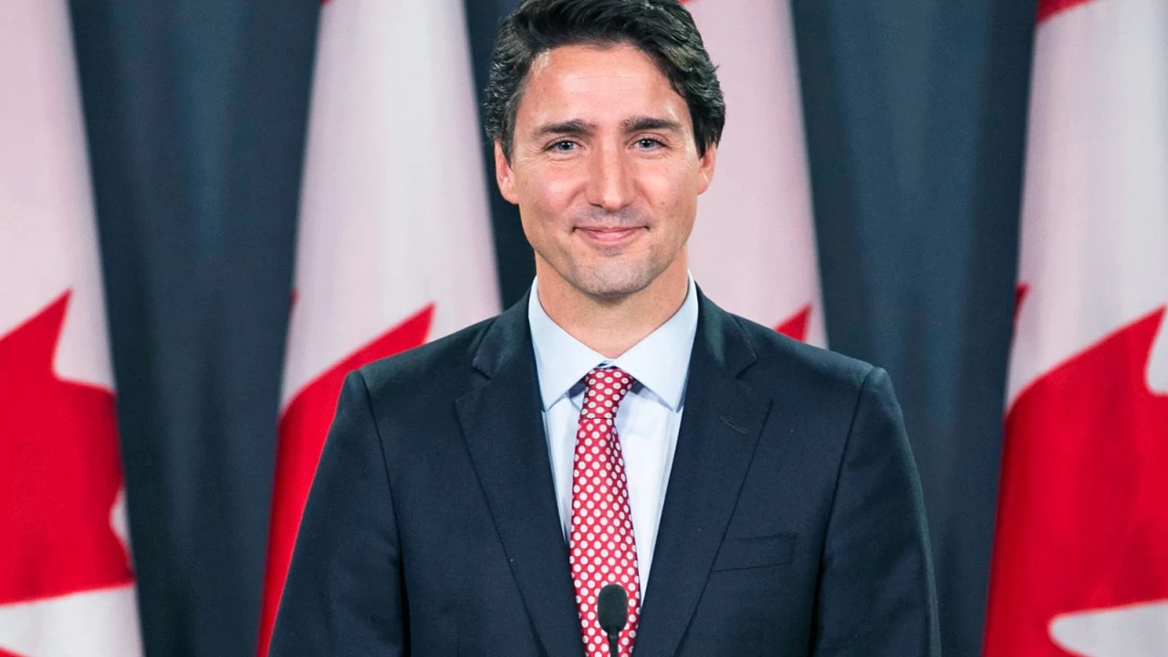 Canadian PM Justin Trudeau contracts COVID-19