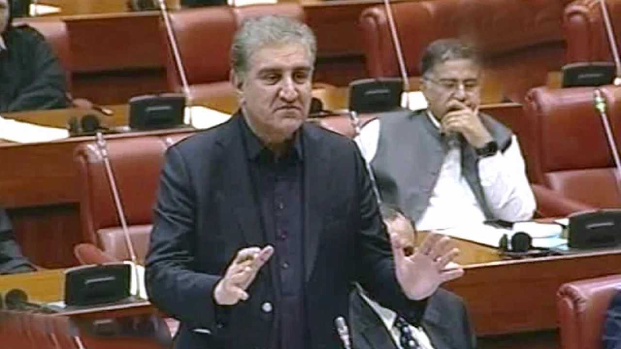 FM Qureshi calls Gillani a 'compromised Leader of Opposition and a sell-out'