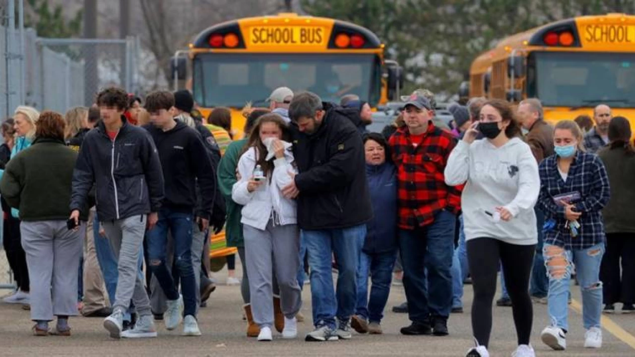 Three people killed in two shootings at US schools