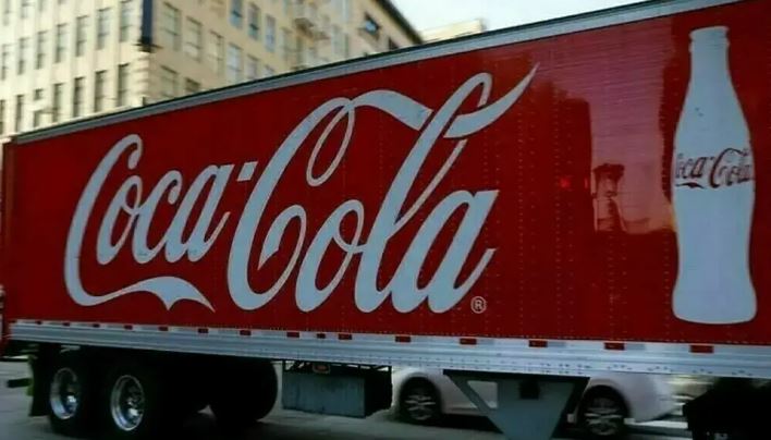Coca-Cola tops quarterly revenue estimates on steady soda demand