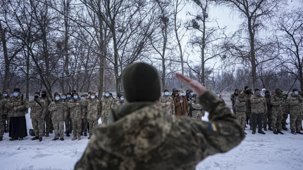 US deploys 3,000 troops in Ukraine standoff