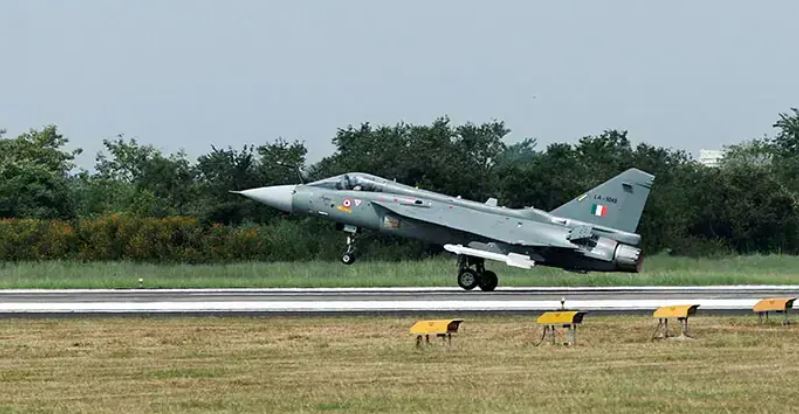 Tejas crash dampens export hopes for Indian fighter jet