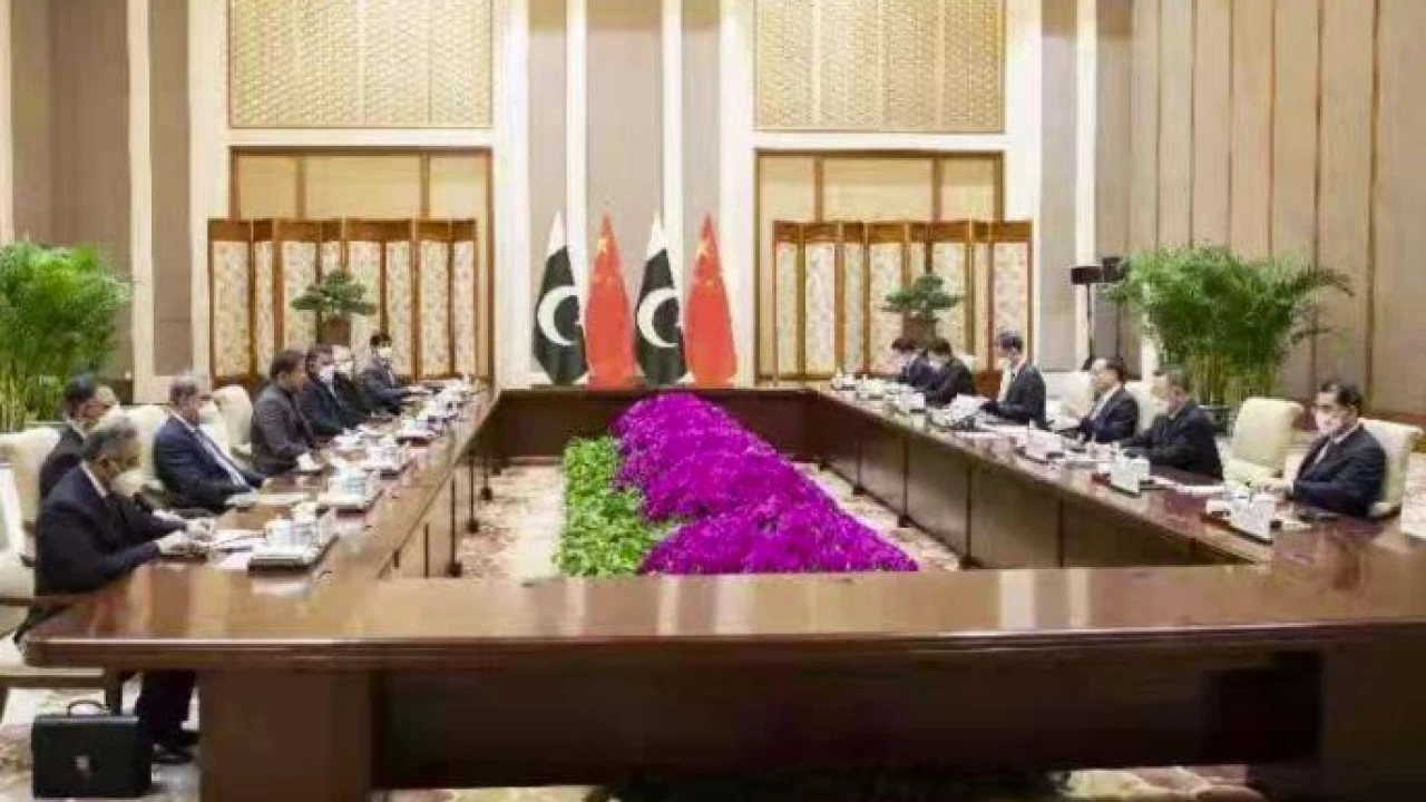 Pakistan, China premiers review bilateral cooperation and regional situation