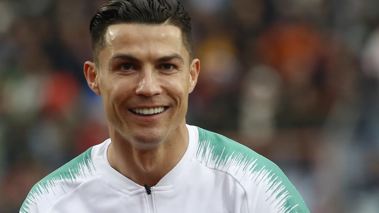 Ronaldo becomes first person with 400 million Instagram followers