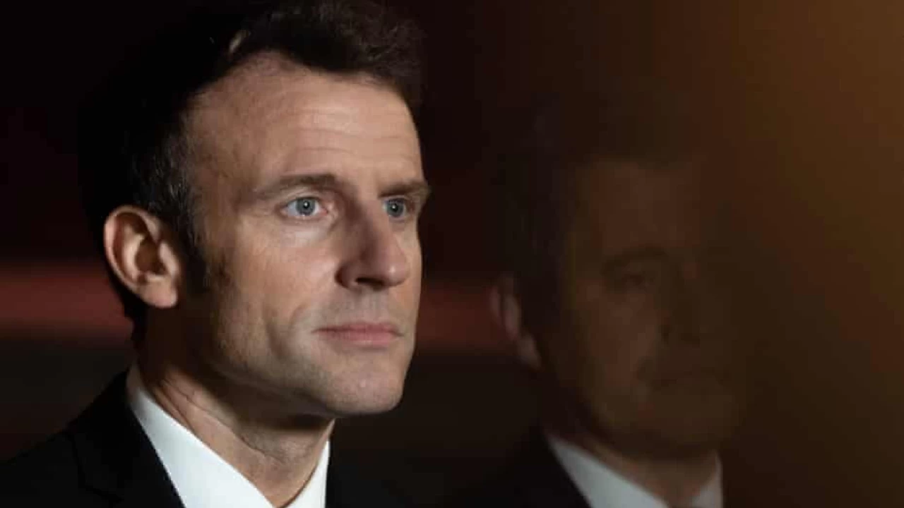 Crucial days ahead in Ukraine crisis, says French President 