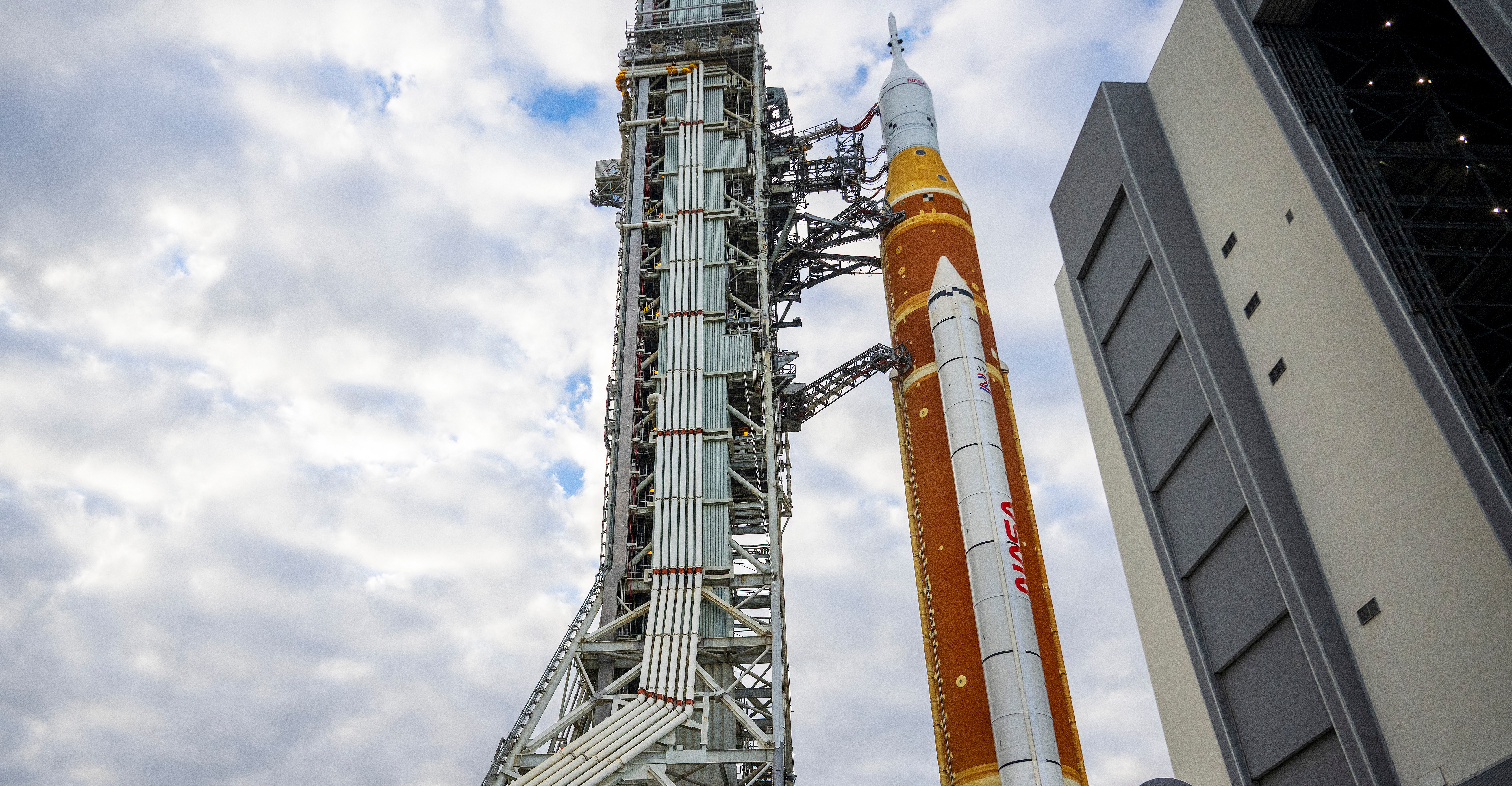 NASA Plans Nuclear-Powered Spacecraft, Skyfall Helicopters, for 2028 Mars Launch | Quick Digest