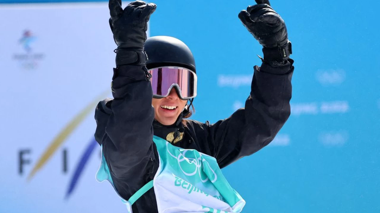 Beijing 2022: China's Su claims historic gold in men's snowboard big air