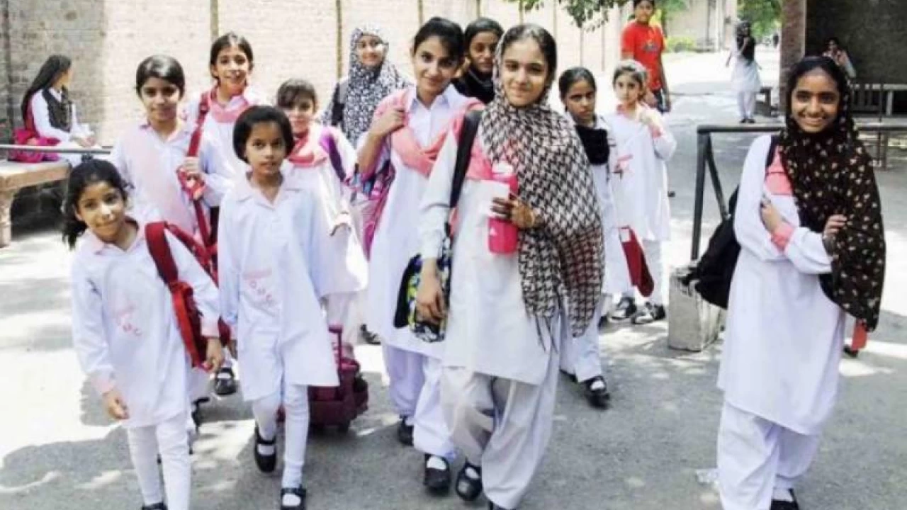 Schools of Lahore, Rawalpindi allowed 100% attendance from tomorrow