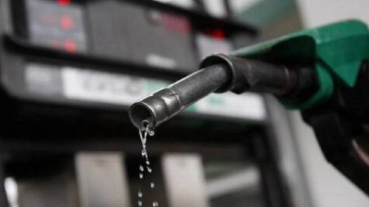 Petrol price hit Rs159.86 all-time high in Pakistan