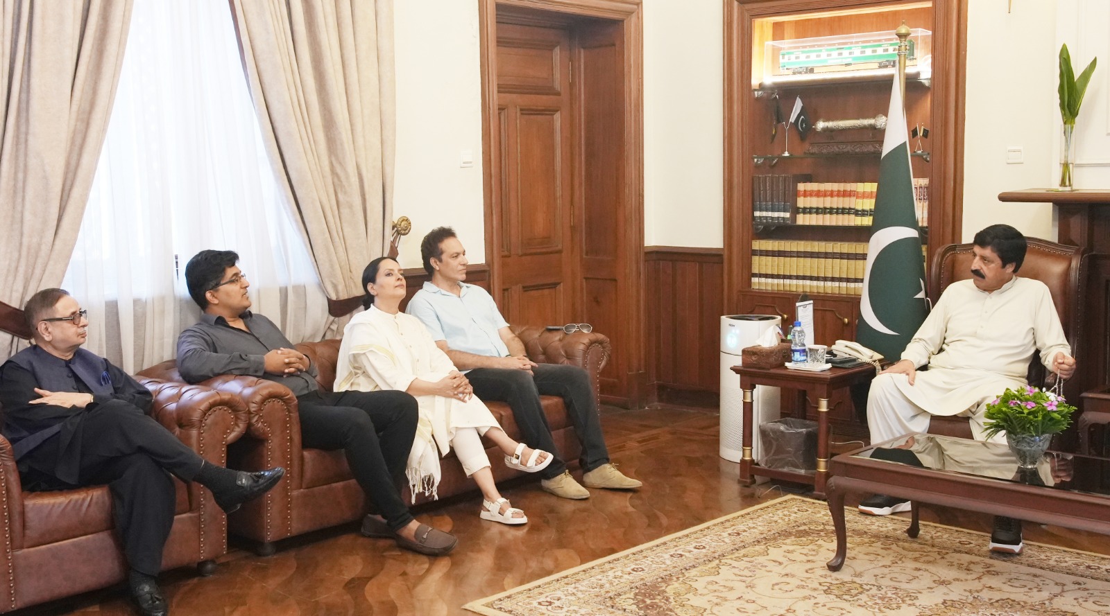 Governor Punjab signals PPP