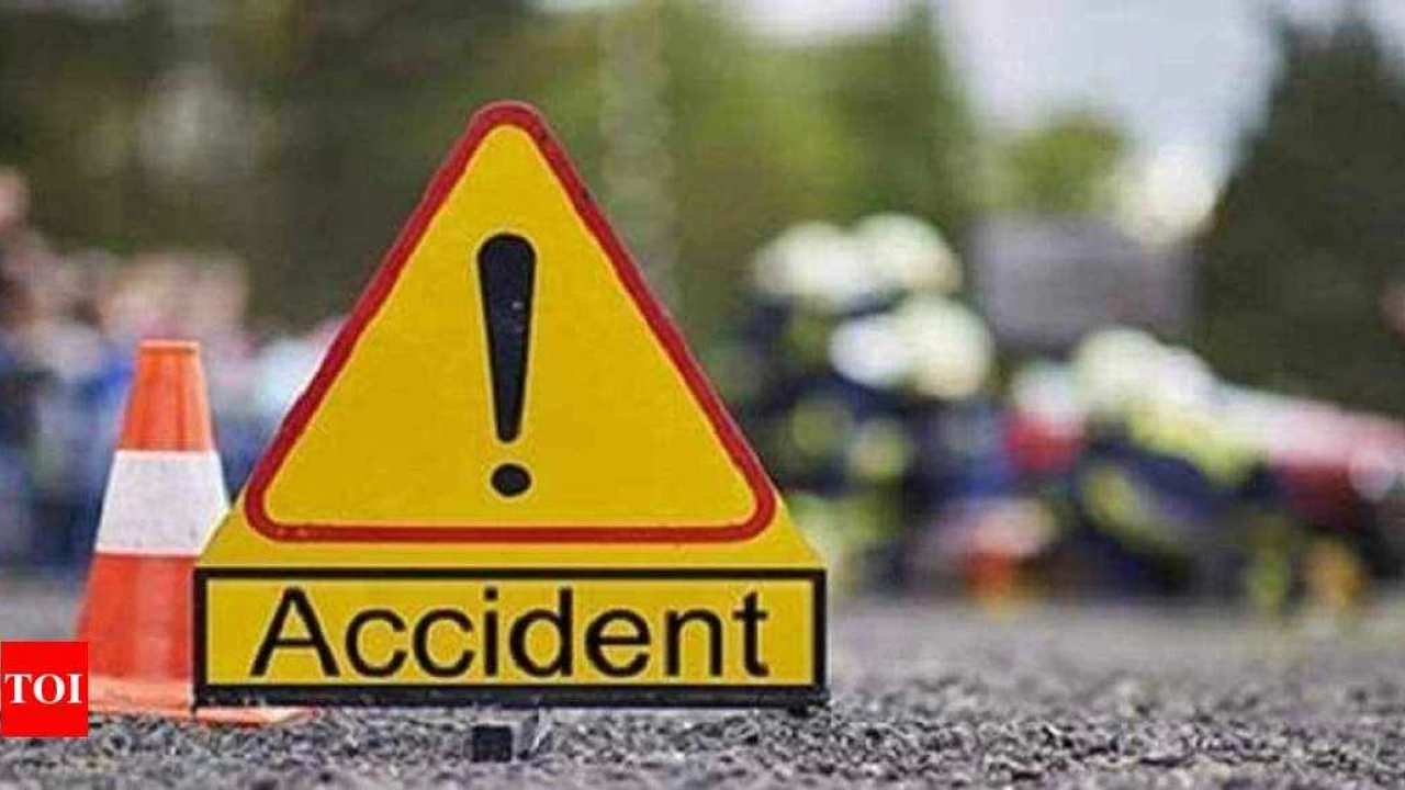 Five dead, six injured in tractor trolley-rickshaw collision