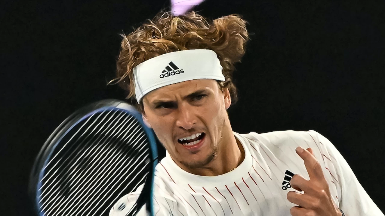 'Unsportsmanlike conduct': Alexander Zverev expelled from Mexican Open after striking umpire's chair multiple times