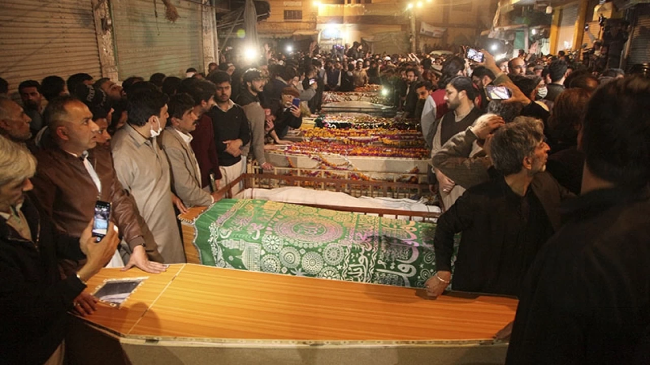 Death toll rises to 62 in Peshawar mosque blast 