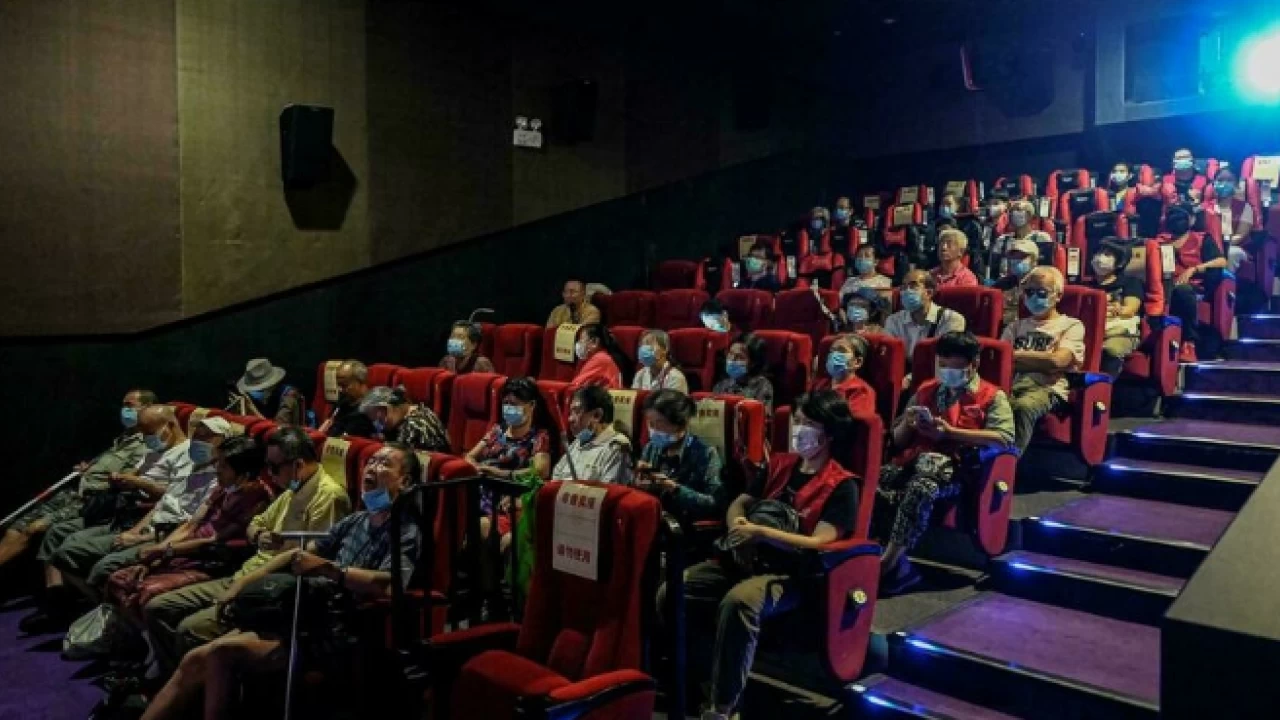 “Talking movies”: Chinese cinema brings film to blind audiences