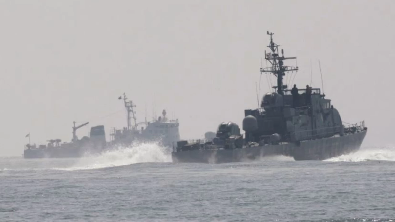 S. Korea fires warning shots to repel North Korean patrol boat