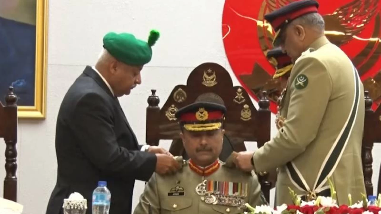 COAS installs Lt Gen Adnan as 21st Colonel Commandant of Punjab Regiment