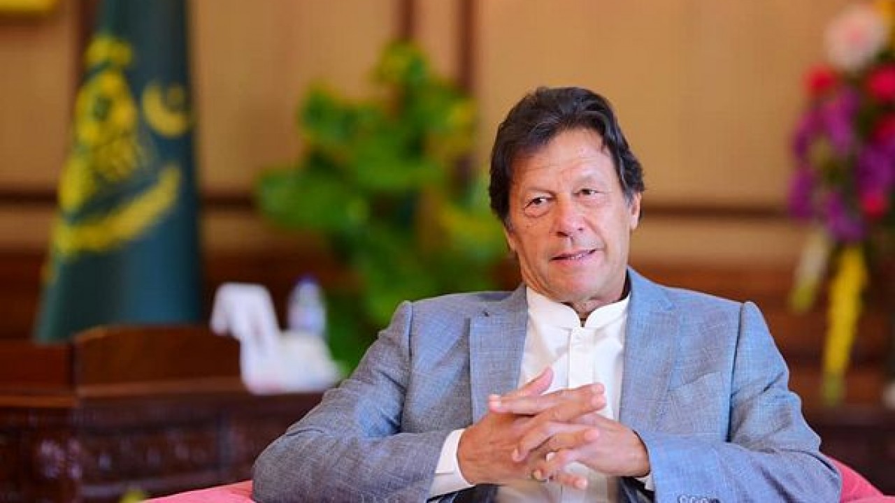 وزیرِ اعظم عمران خان سے  وفاقی وزیر برائے غذائی تحفظ سید فخر امام کی ملاقات