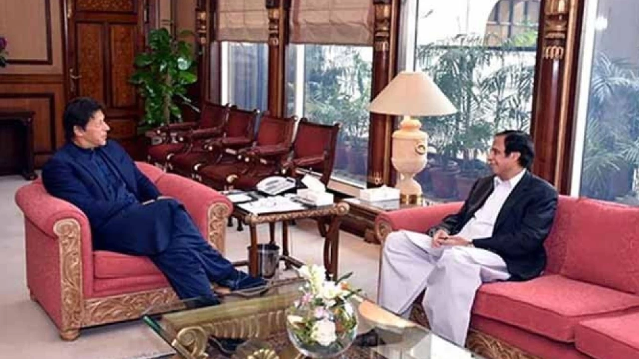 Govt decides to re-engage with allies, PM likely to meet Pervez Elahi 