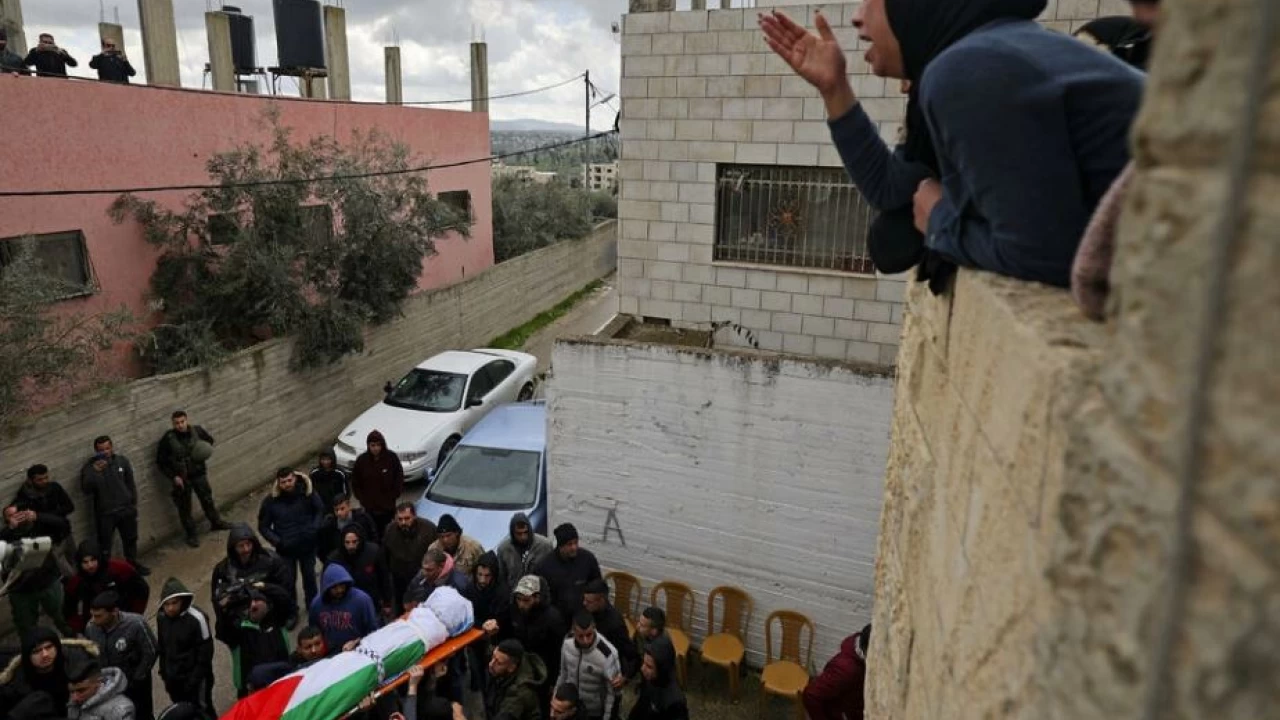 Two Palestinians martyred by Israel troops in West Bank