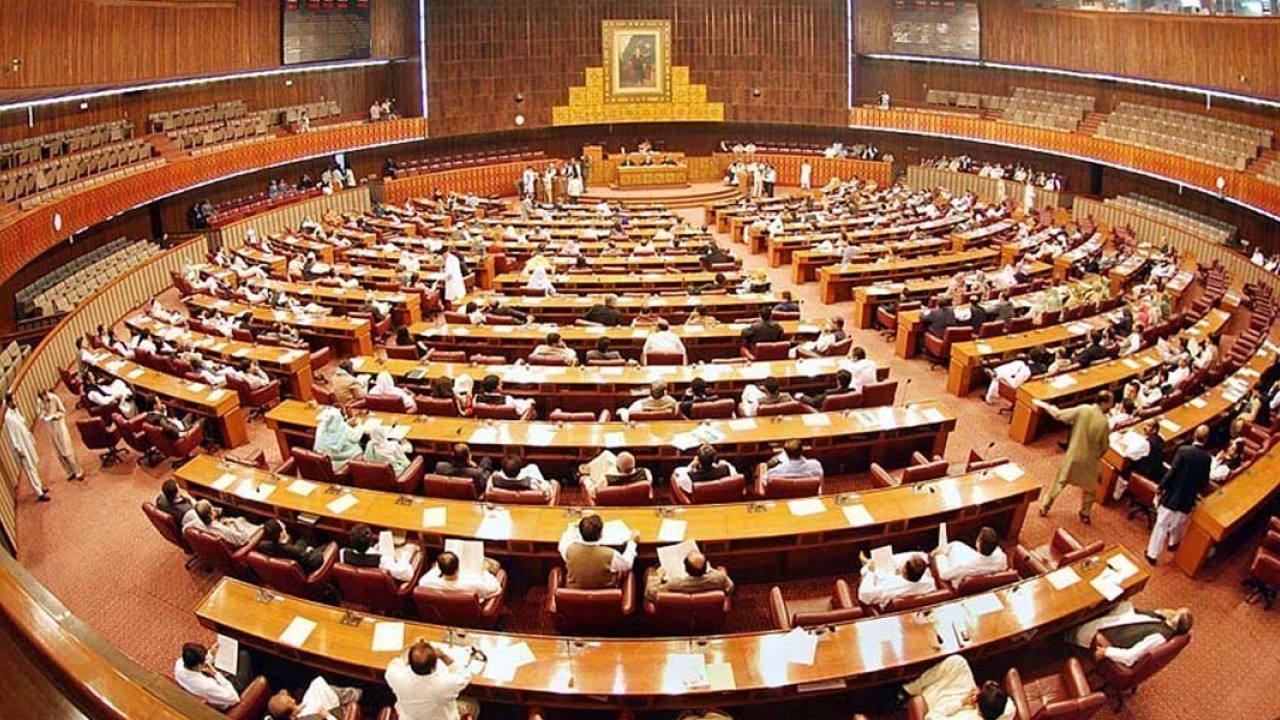 حکومت کا قومی اسمبلی کا اجلاس 21مارچ کی بجائے 25 مارچ کو بلانے پر غور