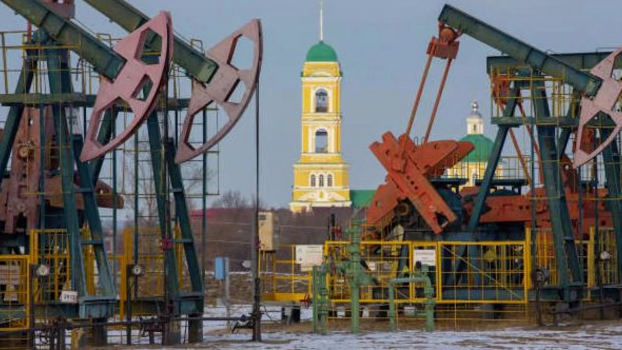 Global oil prices surge over $4 as EU considers Russian oil ban