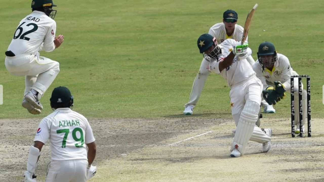 Pakistan bowled out for 268 in reply to Australia's 391