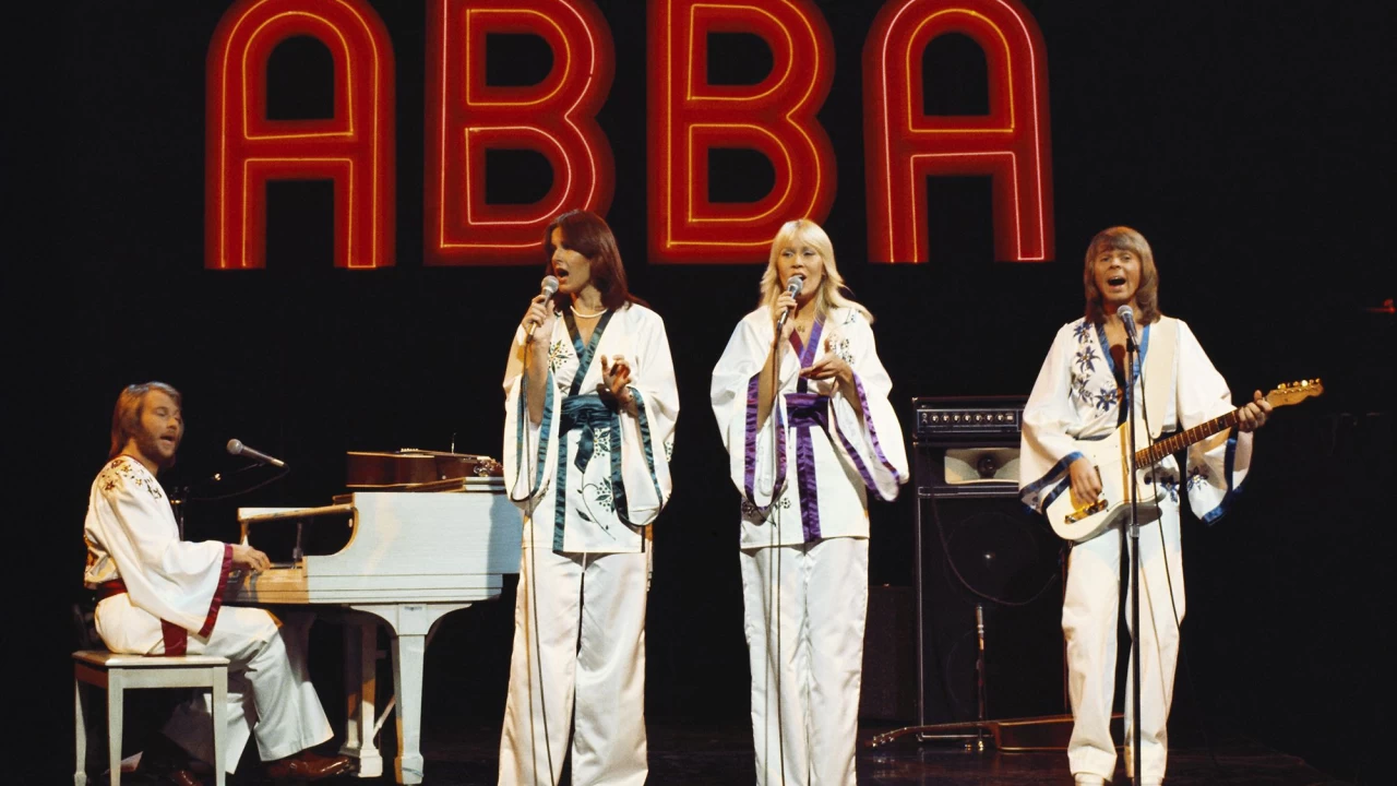 Pop band ABBA announces first studio album in 40 years