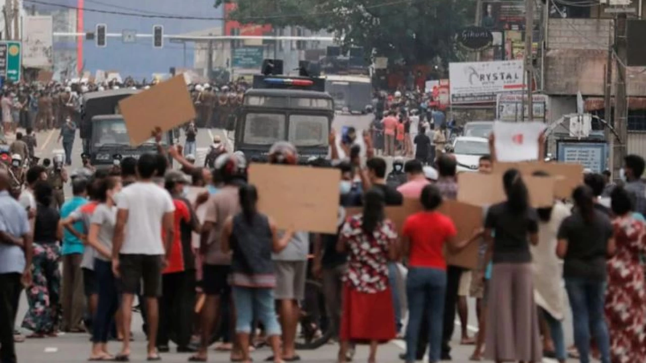 Sri Lankan ministers resign as economic crisis escalates