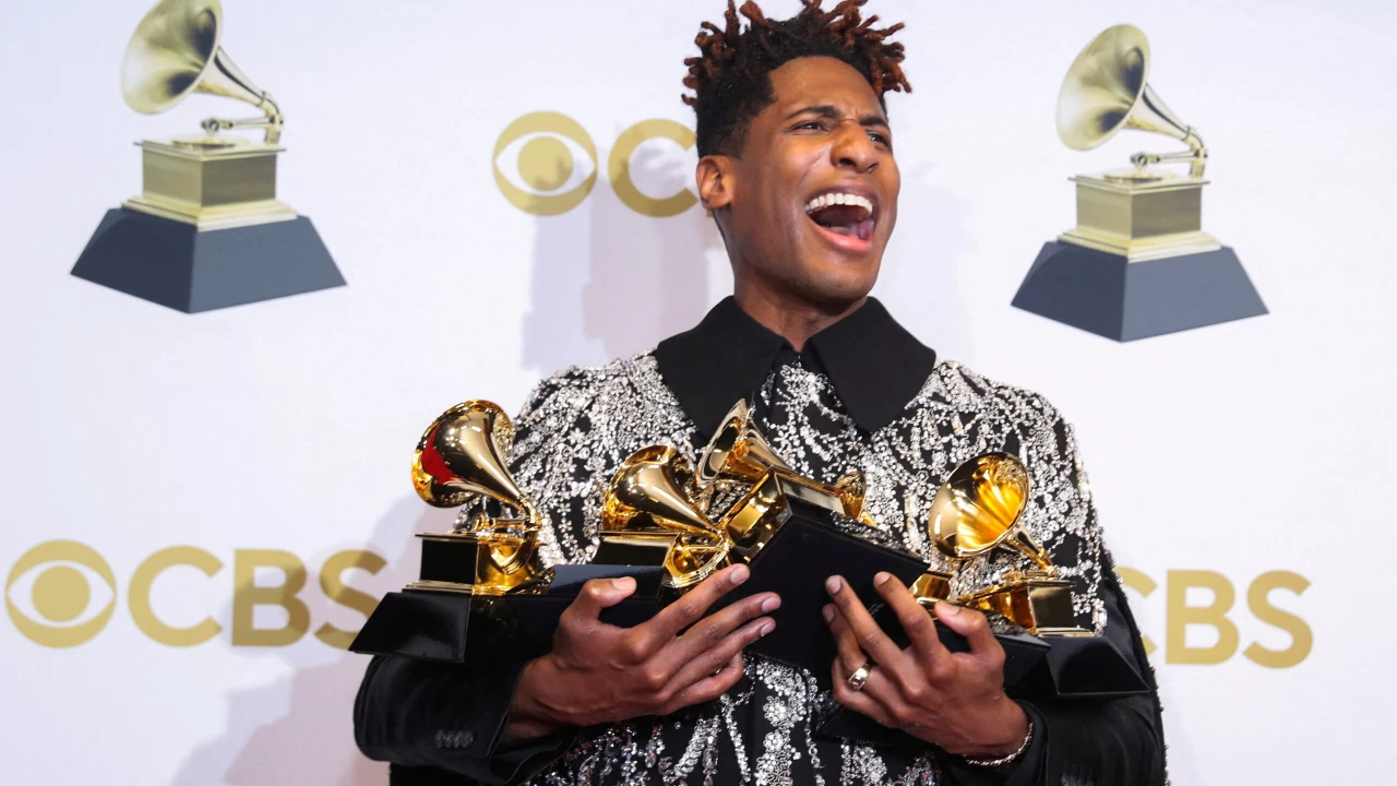 Batiste wins album honor, Zelenskiy makes appeal at Grammys