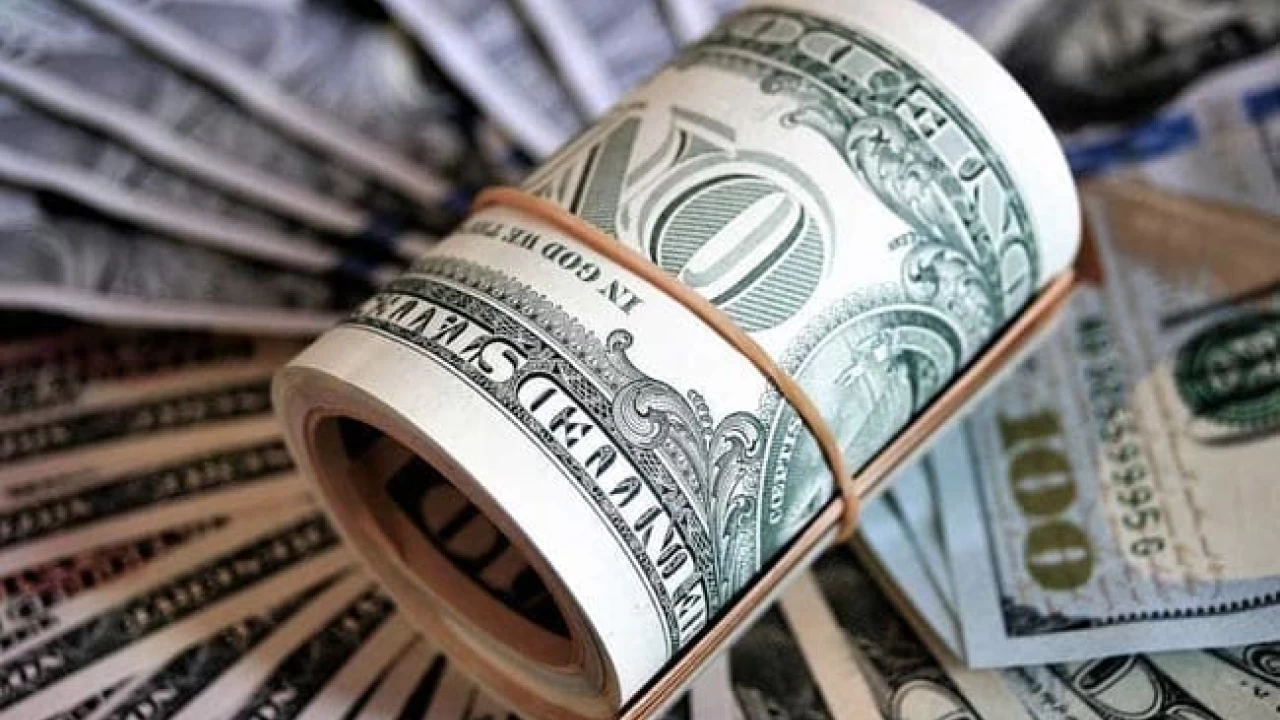 US dollar hits record high against Pakistani rupee