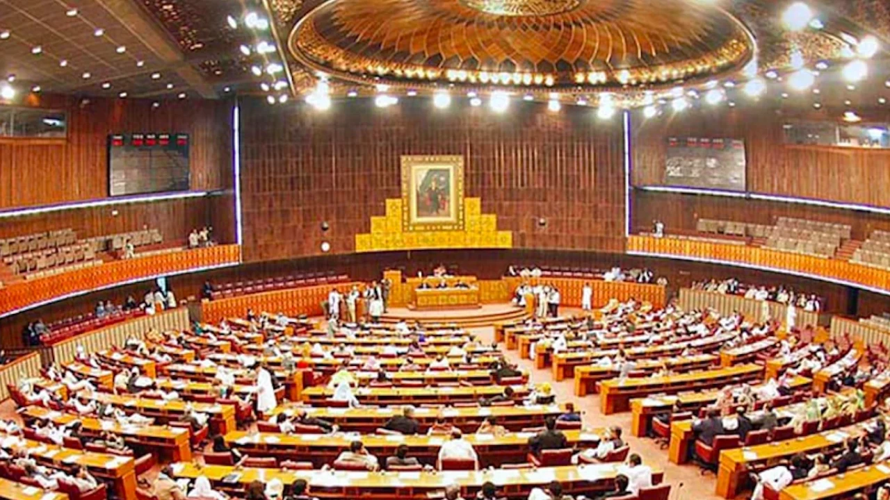 Voting on no-confidence motion will be held today at 8pm: Sources