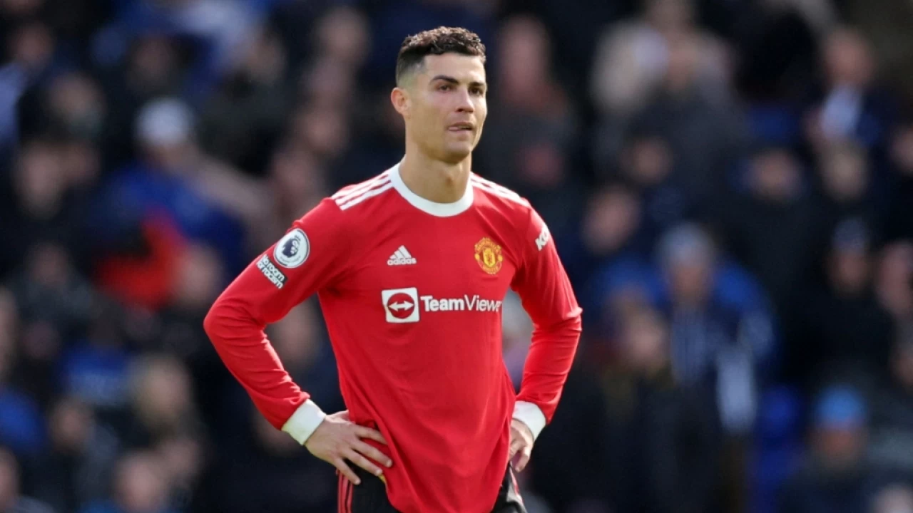 Merseyside police investigate Ronaldo phone incident in United loss