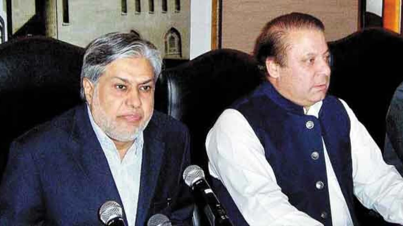 Govt orders interior ministry to 'renew passports of Nawaz Sharif, Ishaq Dar': sources