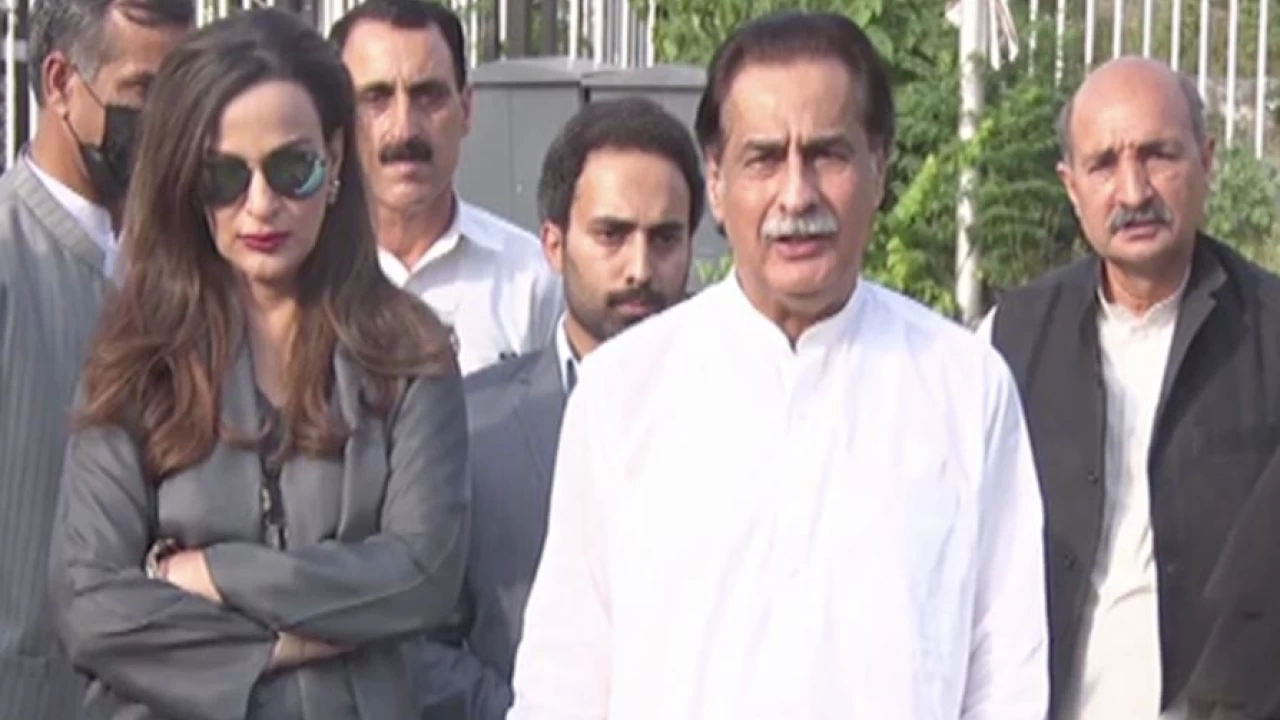 'Alleged corruption':  PML-N's Ayaz Sadiq demands placing entire NAB staff on ECL