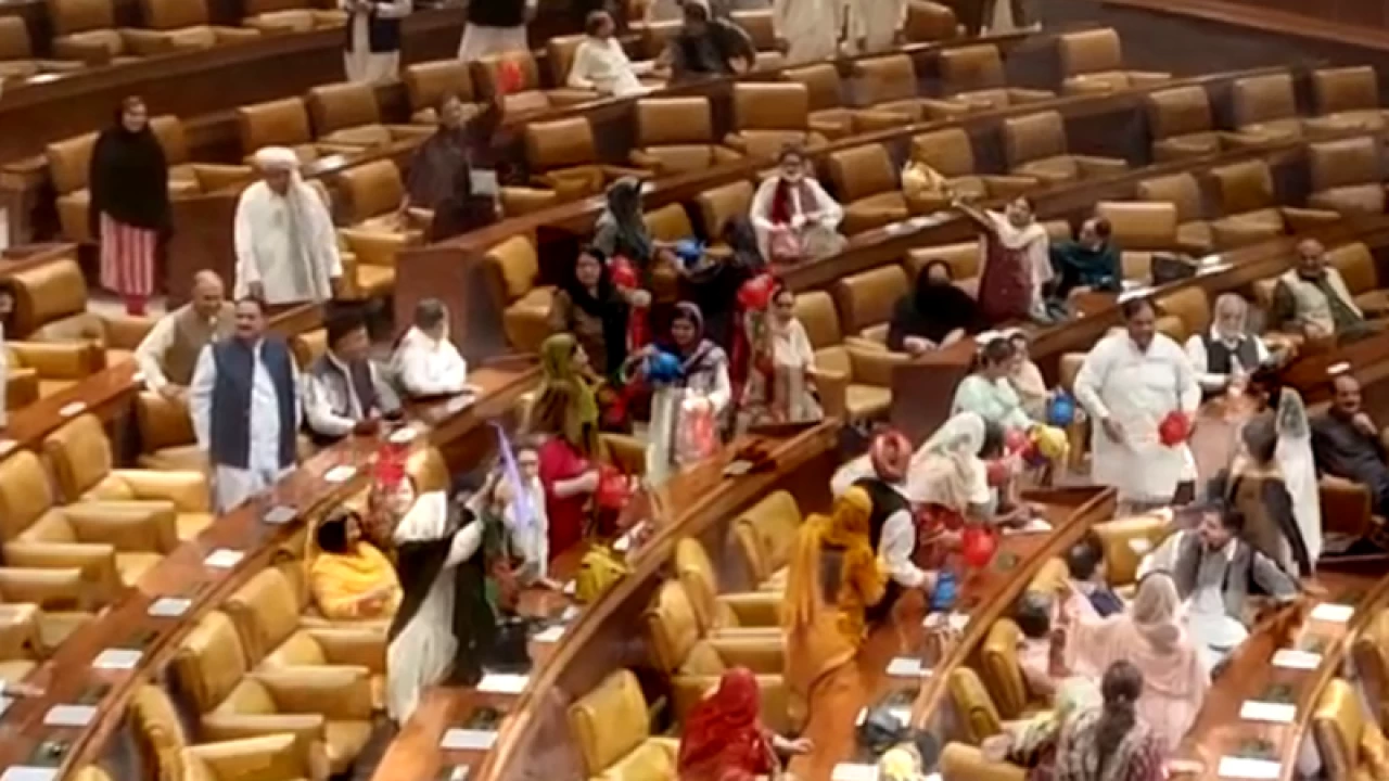 Ruckus in Punjab Assembly; Deputy Speaker gets viciously beaten  